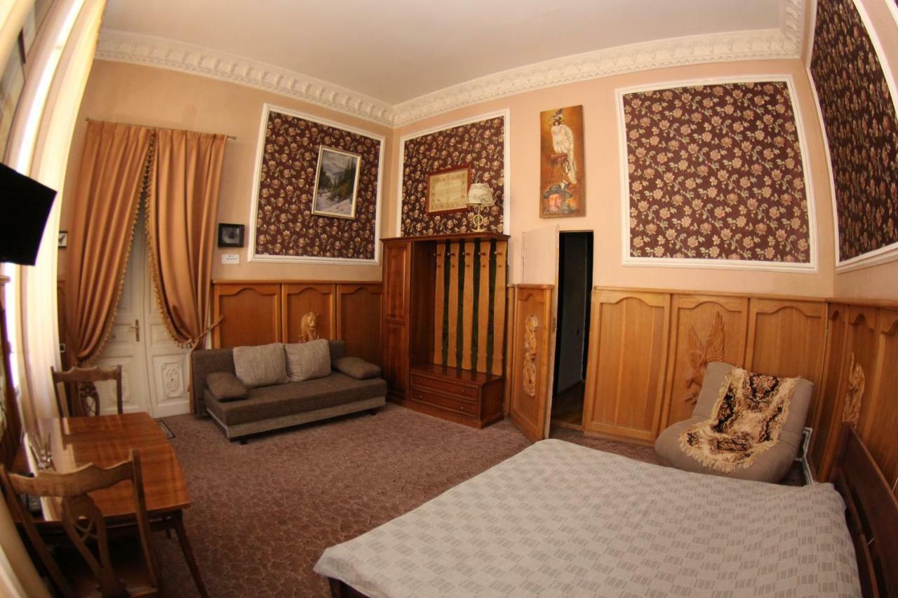 Orpheus Hostel And Apartmentsオデッサ エクステリア 写真