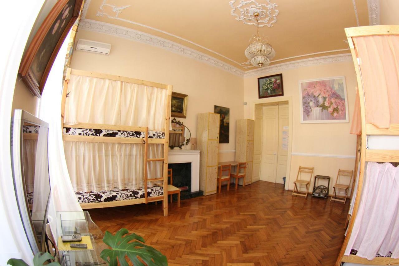 Orpheus Hostel And Apartmentsオデッサ エクステリア 写真