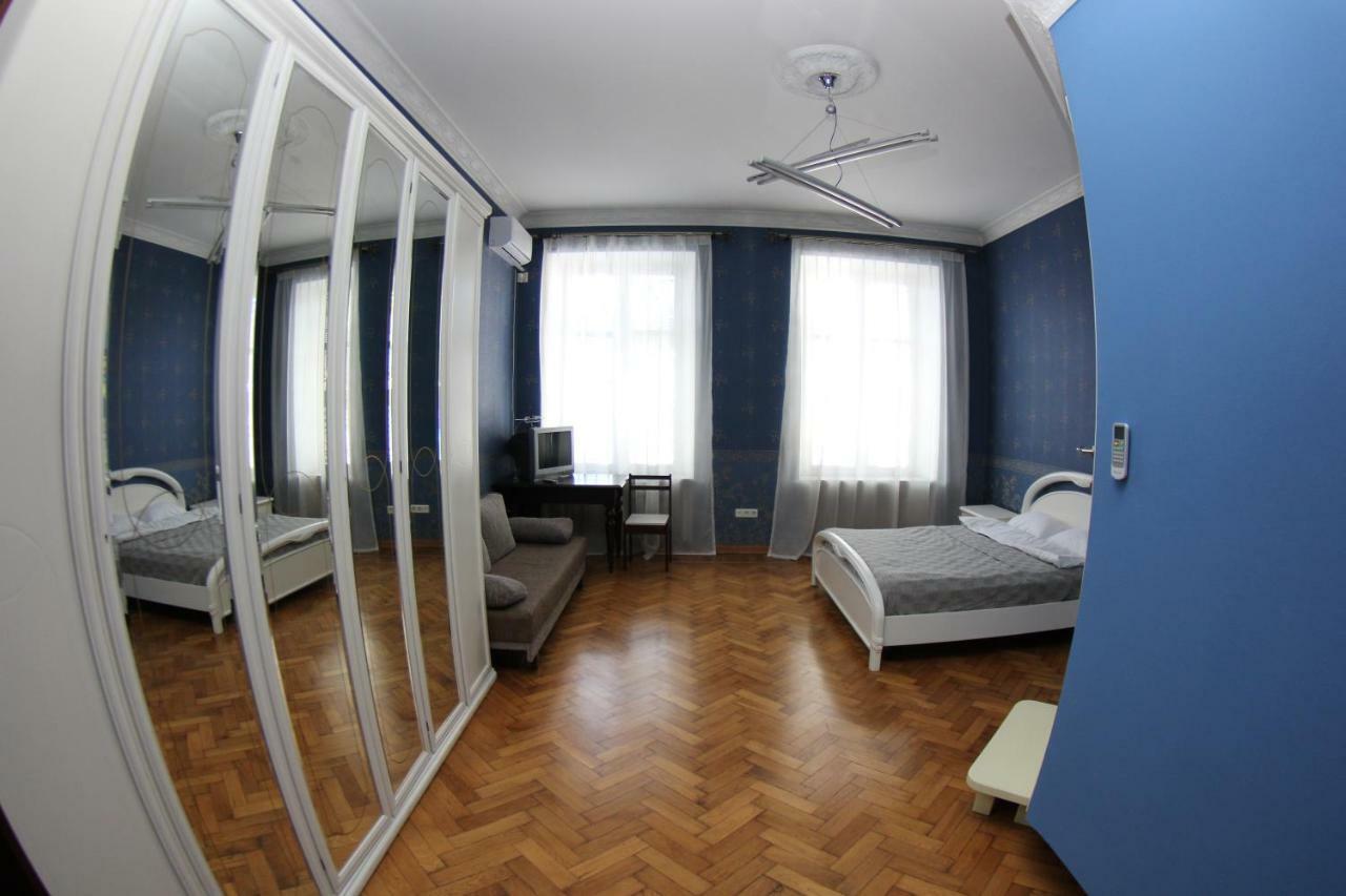 Orpheus Hostel And Apartmentsオデッサ エクステリア 写真