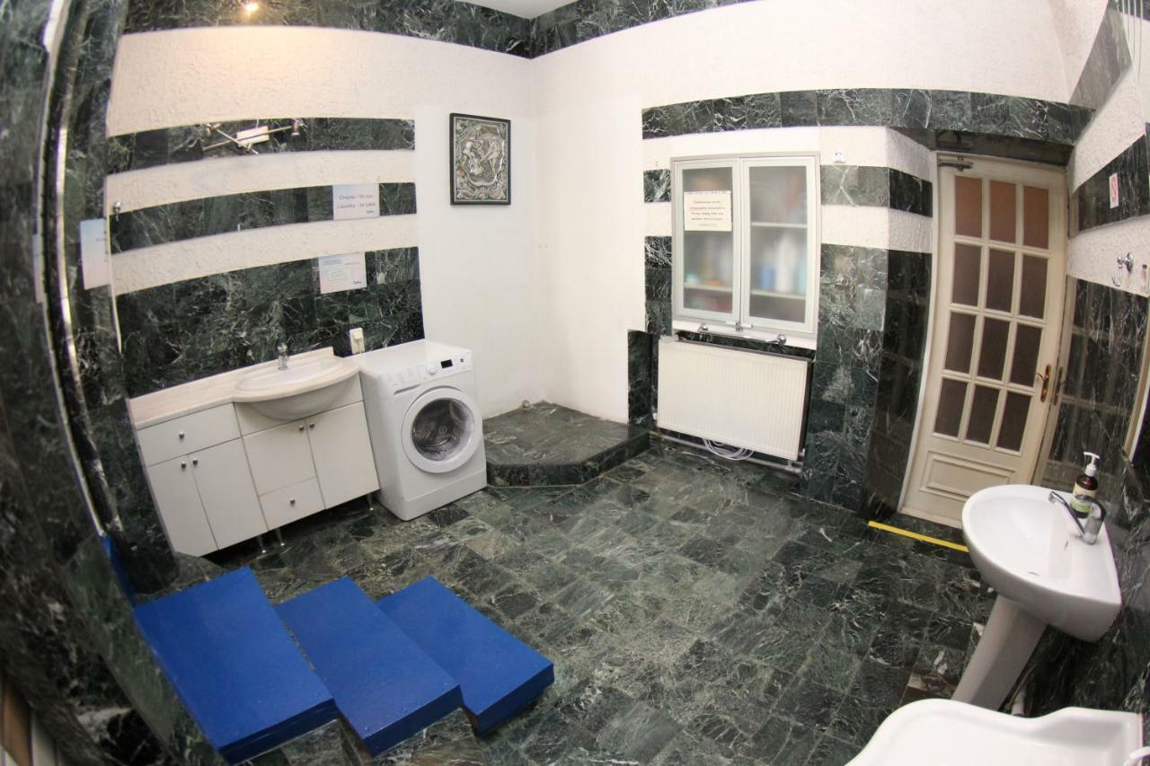 Orpheus Hostel And Apartmentsオデッサ エクステリア 写真