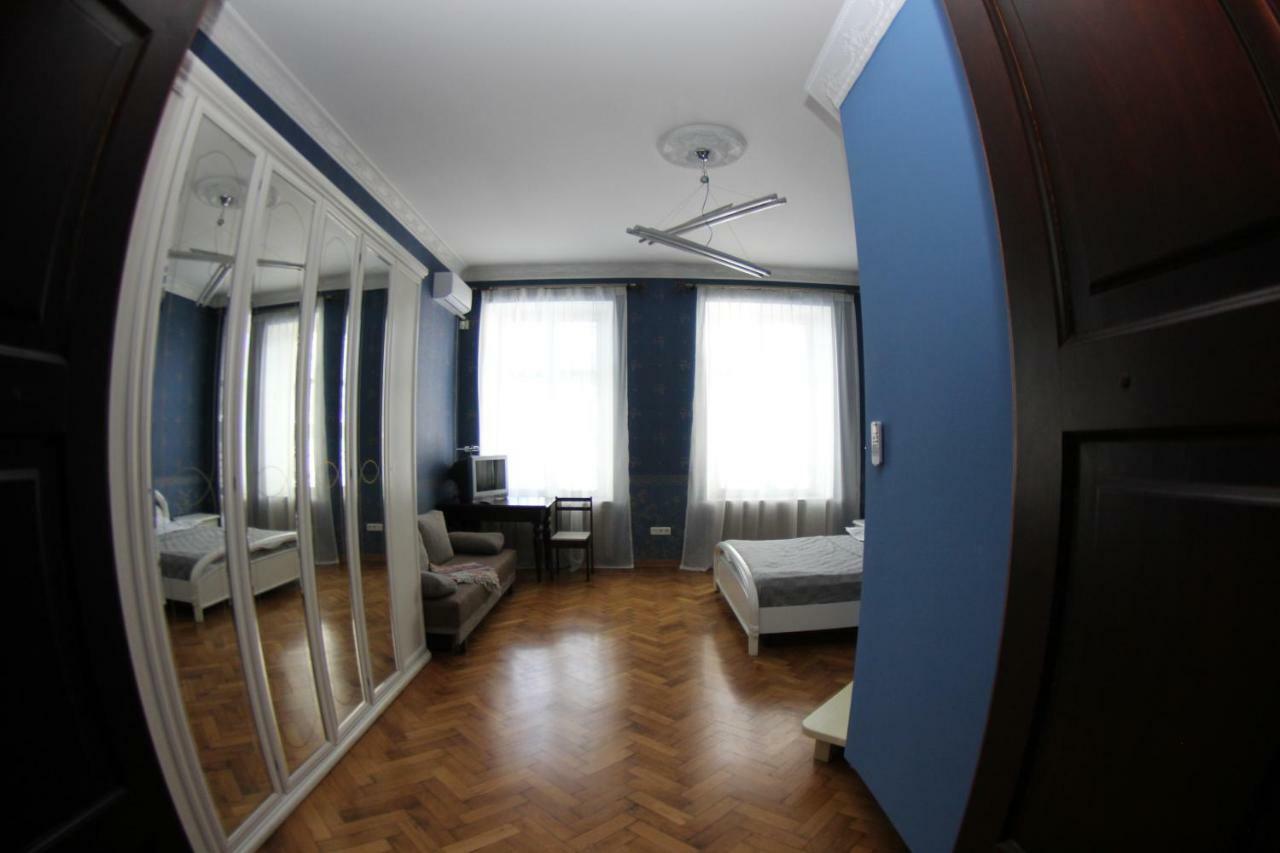 Orpheus Hostel And Apartmentsオデッサ エクステリア 写真